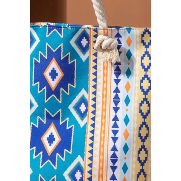 Blue & White Aztec Southwestern Print Rope Handle Tote Bag - Picture 4 of 9